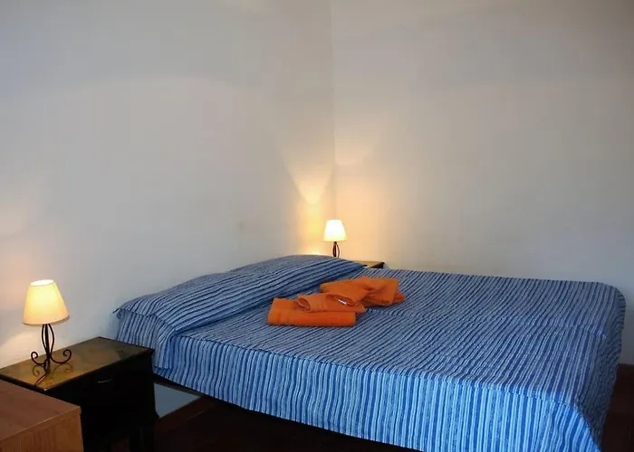I Mandorli 1 Con Giardino Nyaraló