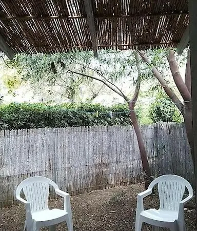 Casa vacanze I Mandorli 1 Con Giardino